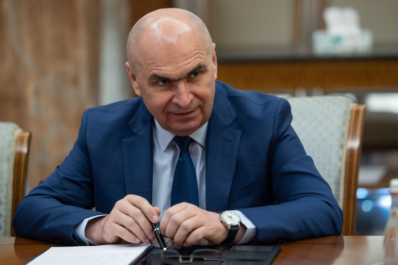 Bolojan dezvăluie dacă guvernul Veștea va trece sau nu. Ce spune despre PNL menționat în cabinetul premierului desemnat: ”Este și o încălcare a Constituției”