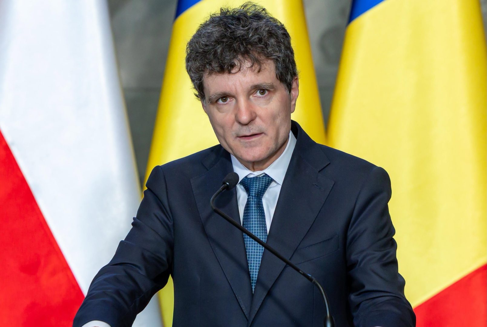 Președintele Nicușor Dan pasează partidelor responsabilitatea desemnării unui premier: „În acest moment, este o certitudine că un alt premier nu va trece și nu vreau să facem un exercițiu de ‘hai să ne jucăm de-a prim-ministrul'”