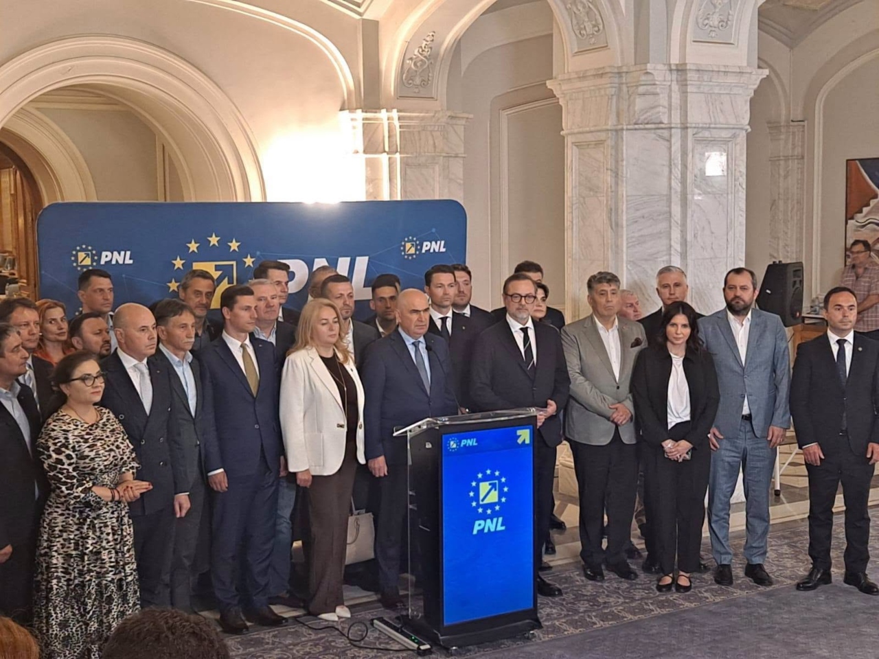 PNL, ședință crucială vineri. Ce se va decide înaintea ”cutremurului” Bolojan vs. Veștea de duminică