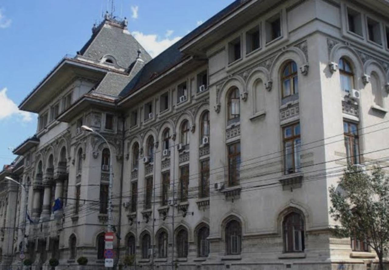 Trai pe vătrai la Primăria Capitalei. Curtea de Conturi a găsit majorări salariale, cadouri și sporuri acordate ilegal la instituții din subordinea municipalității bucureștene