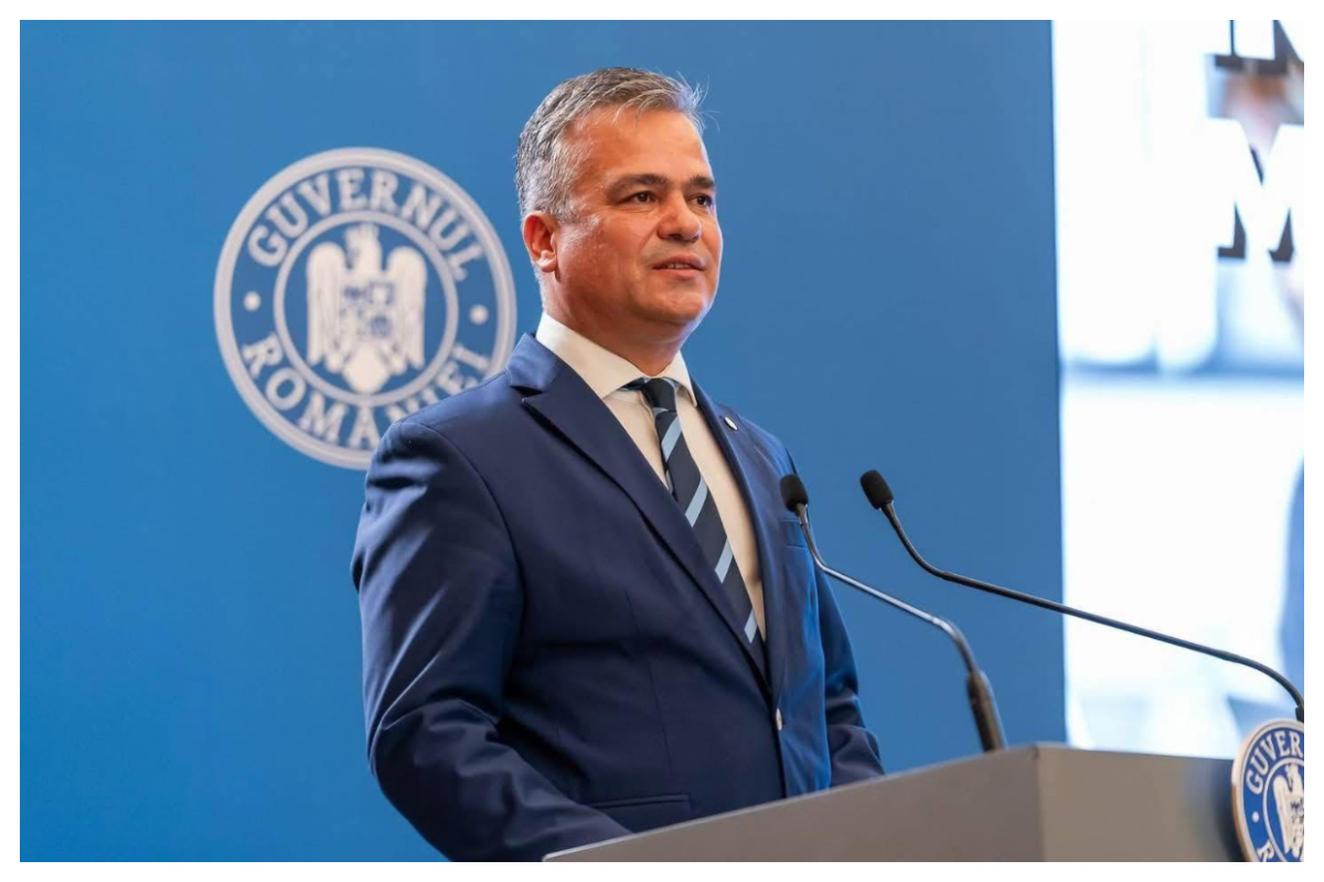 Senator USR, după desemnarea lui Adrian Veștea premier: ”Această veste schimbă total situația, dă o notă de neseriozitate și mută cumva miza politică”
