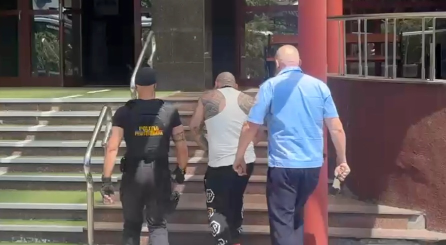 Primele imagini cu Dani Mocanu după ce a fost arestat. De ce a fost scos din penitenciar