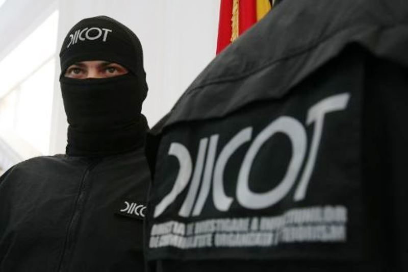 Liderii clanul Duduianu au fost audiați de DIICOT într-un dosar de proxenetism și trafic de persoane (SURSE)