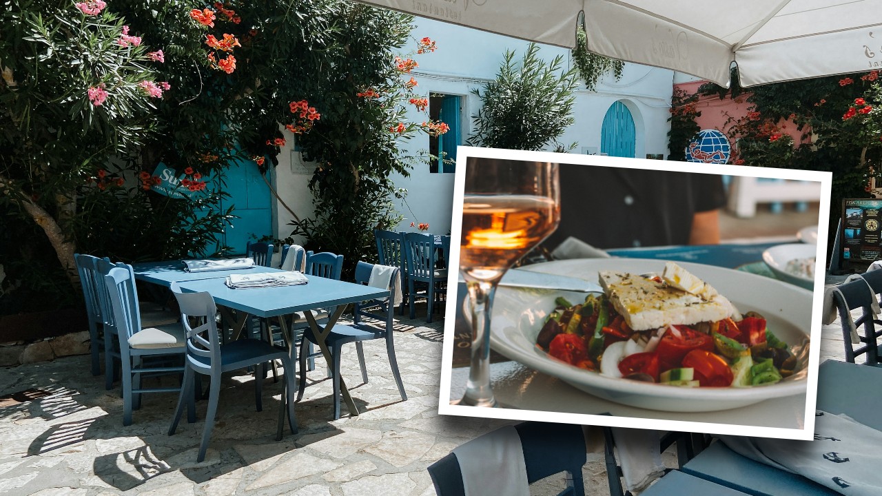 Ghid pentru românii care își petrec vacanța în Grecia. Trebuie sau nu să lași bacșiș în restaurante și taverne?