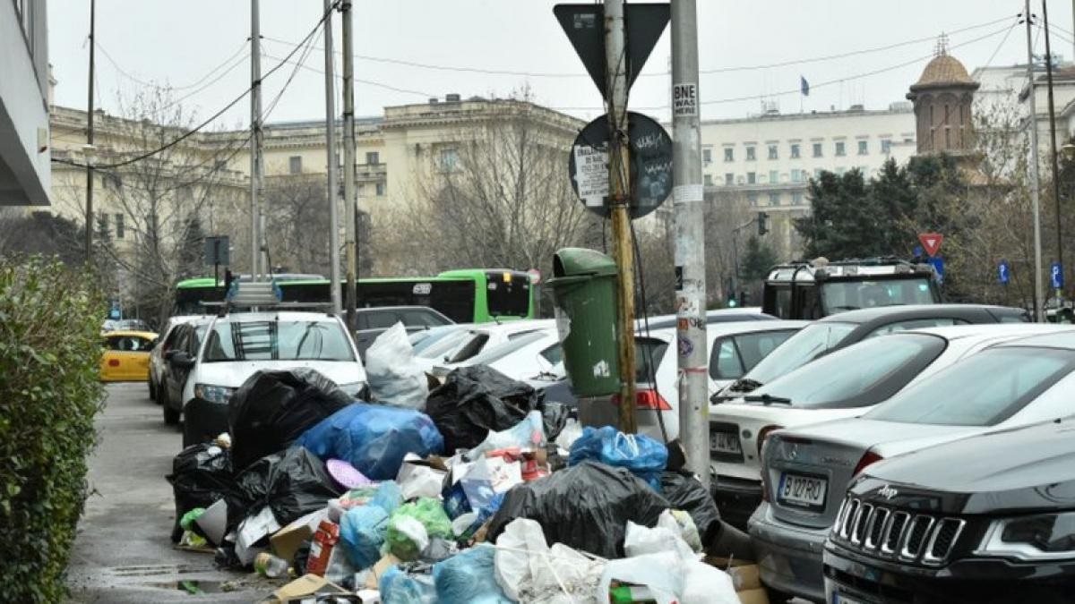 Bucureștiul schimbă regulile pentru colectarea deșeurilor. Locuitorii vor plăti pentru cât gunoi aruncă
