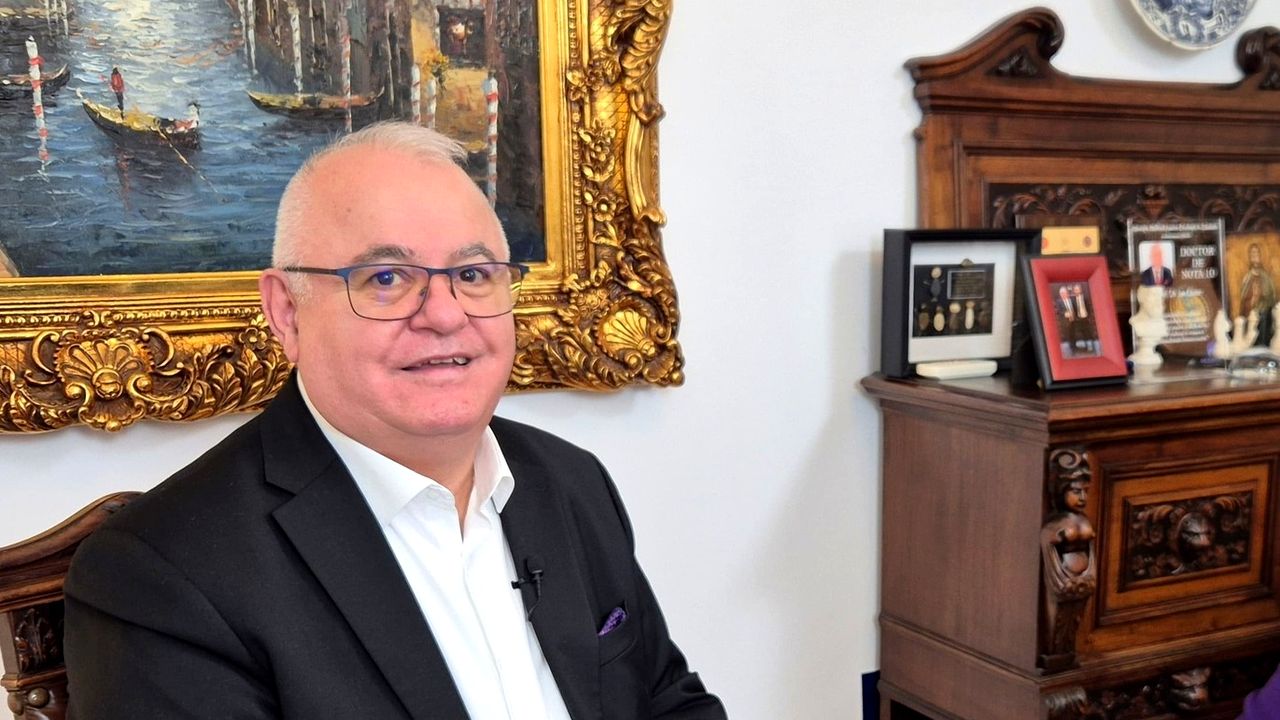 Psihologul Ion Duvac a fost reținut pentru abuz sexual. Ce acuzații îi aduc victimele: „M-a împins pe pat și s-a urcat pe mine”