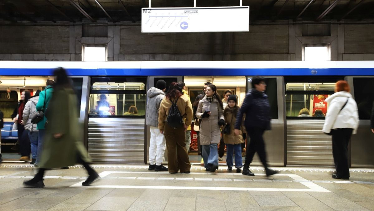 Ploșnițele fac schimb de tură cu mecanicii Metrorex. Angajații de la metrou sunt terorizați