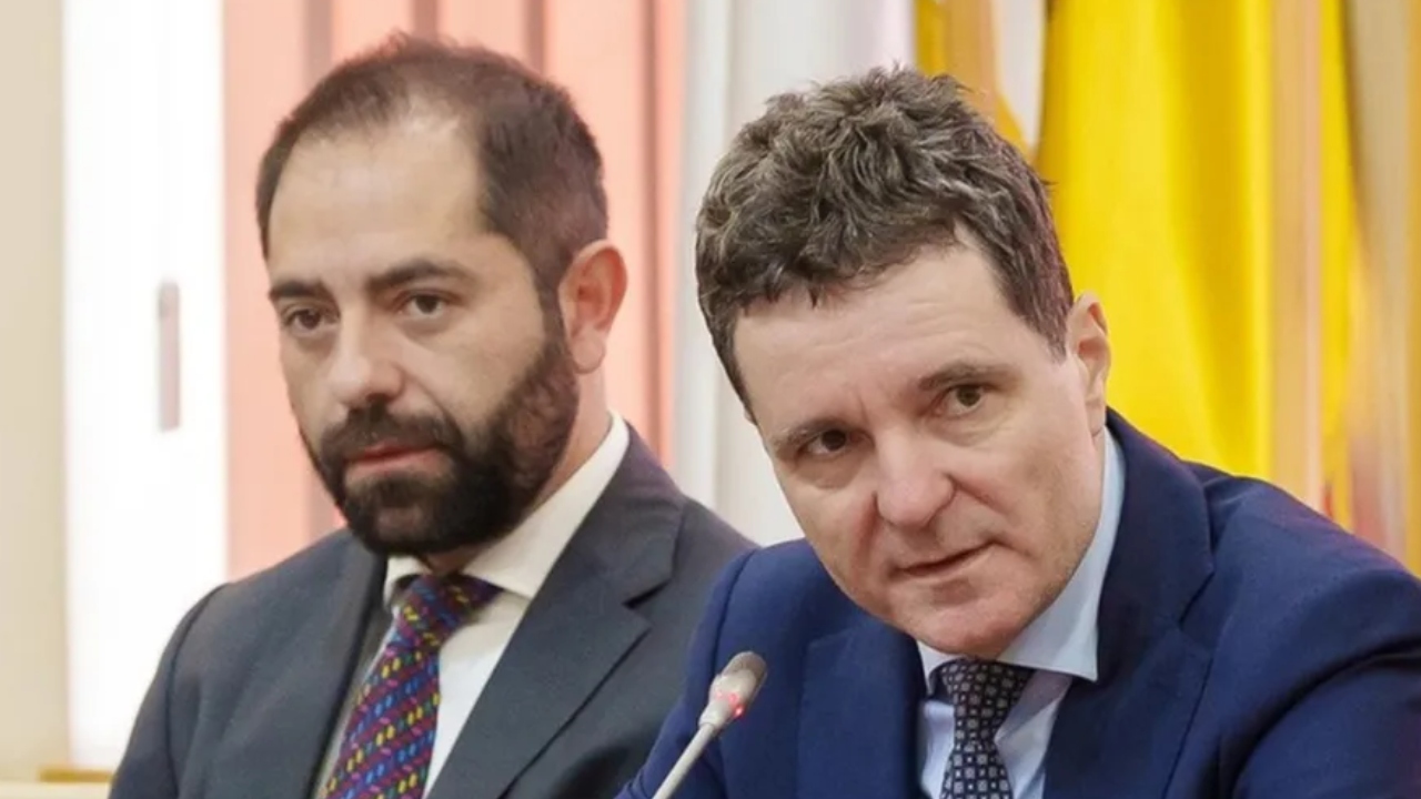 Nicușor Dan ar urma să-l desemneze pe consilierul Radu Burnete în funcția de premier dacă guvernul Eugen Tomac pică la vot în Parlament (surse)