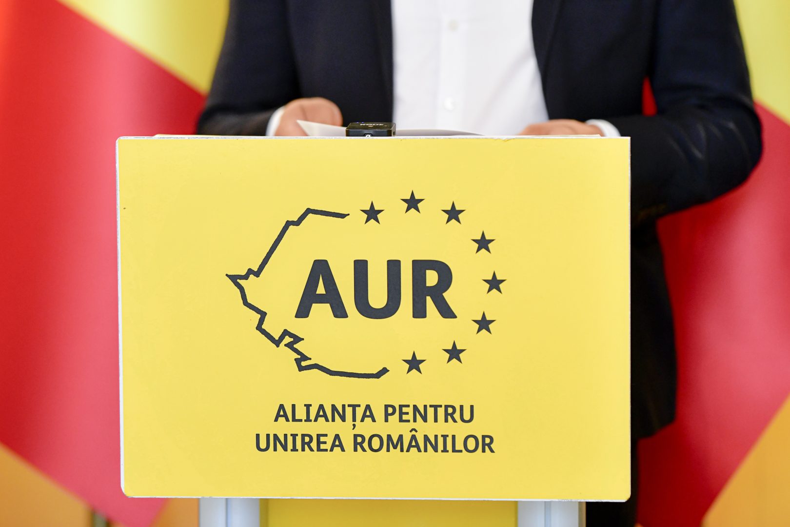 AUR și confederațiile sindicale semnează un acord de colaborare pentru corectarea Legii salarizării