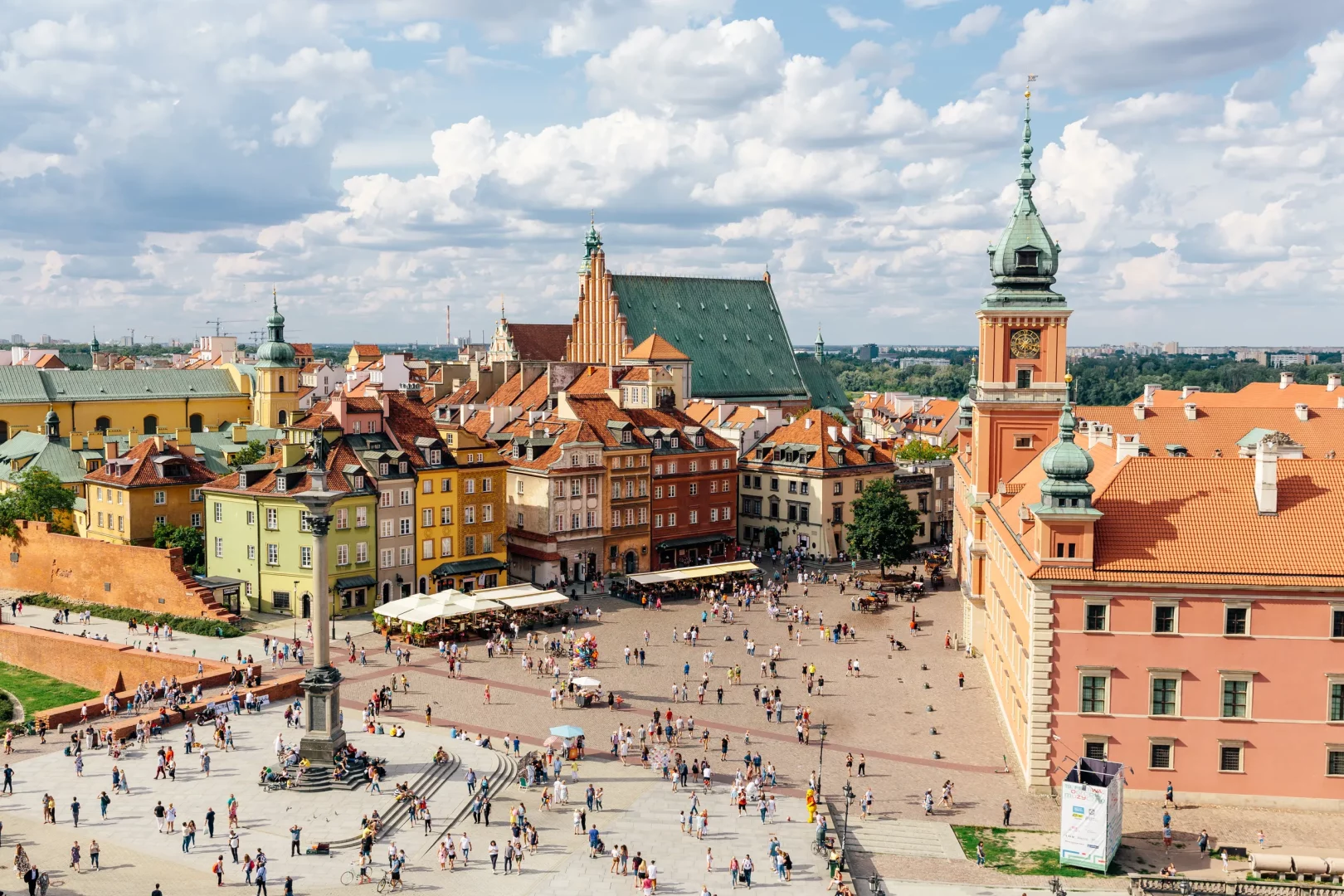 O studentă din Iași, surprinsă de reacția colegilor din Polonia după ce au aflat că este româncă: „Primul lucru pe care îl făceau era să își verifice dacă mai au portofelul”