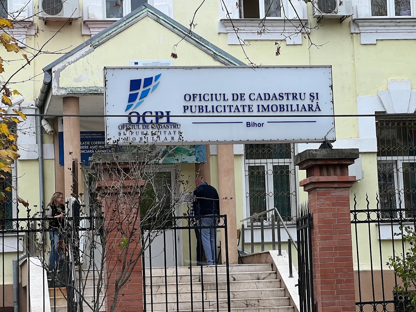 Atac cibernetic major la ANCPI: Datele românilor au ajuns la vânzare pe internet. Tranzacțiile imobiliare, blocate în toată țara