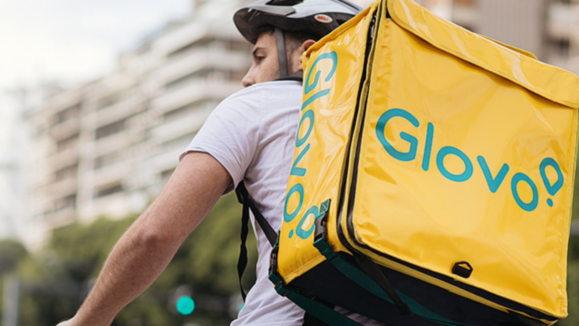 Glovo lansează o nouă facilitate pentru utilizatori. Finanțări între 3.000 și 200.000 de lei