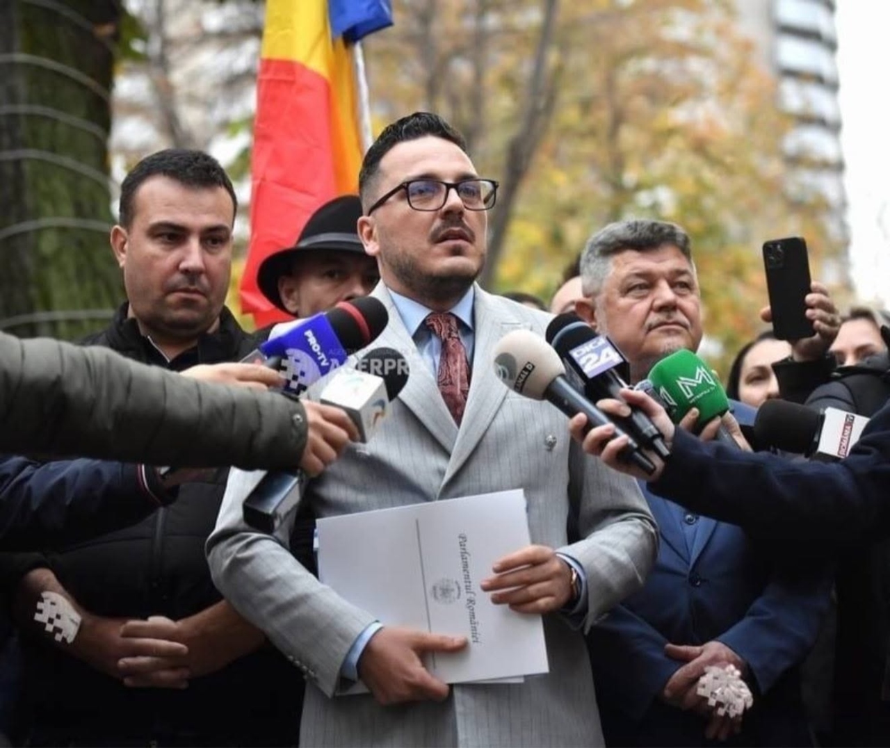 Makaveli, audiat la DNA în dosarul denunțului contra lui Maricel Păcuraru și Ninel Peia. ”Mi s-a furat candidatura printr-un șantaj psihologic, amenințări și toate chestiile pe care le folosesc ei”