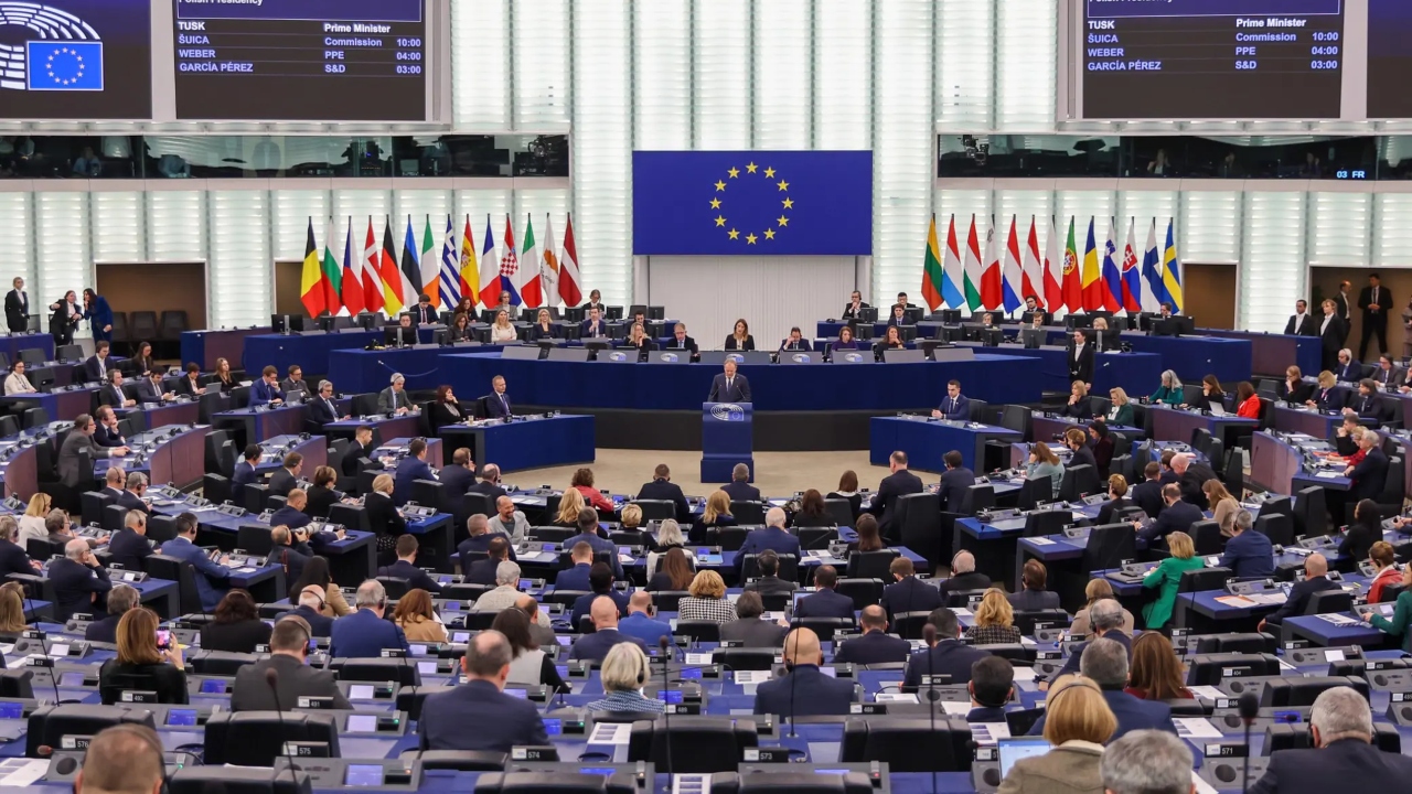 PSD anunță că eurodeputații social-democrați au votat pentru prelungirea perioadei de implementare a PNRR, în timp ce liberalii s-au opus. ”Greu de înţeles. România are nevoie de consecvenţă, nu de dublu standard”