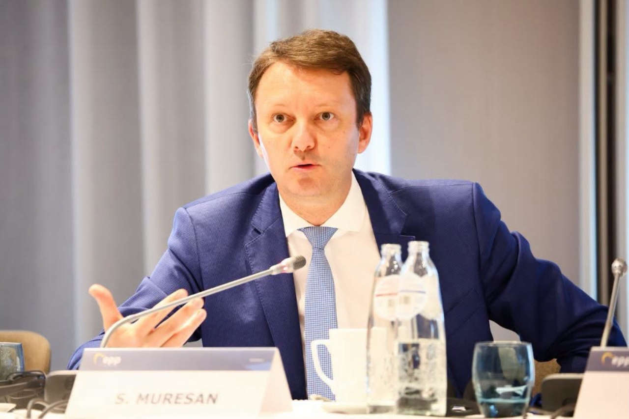 PNL, reacție după anunțul lui Grindeanu. Acuză PSD că încearcă blocheze în instanță un jalon PNRR de aproape un miliard de euro. Siegfried Mureșan: ”Sunt bani europeni de care românii au nevoie”