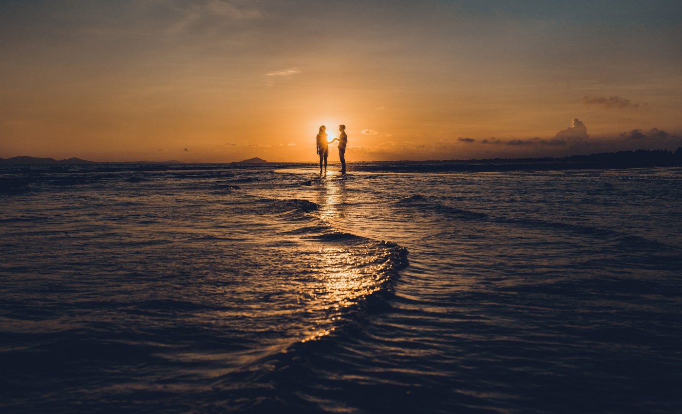 Horoscop special: Aceste TREI ZODII vor avea cel mai ROMANTIC final de vară