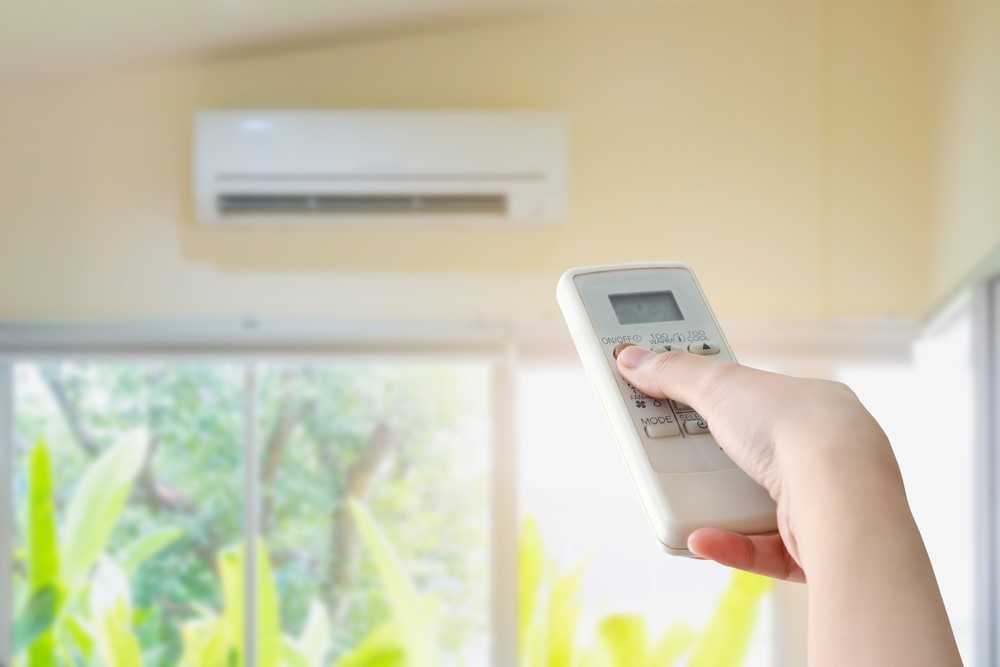 Aparatul care înlocuiește aerul condiționat! Răcește cu 5 grade și reduce consumul de 35 de ori