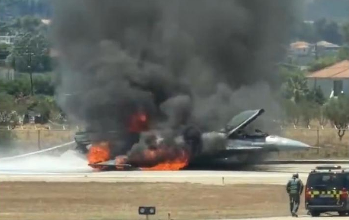 Panică pe aeroport! Avion prăbușit în timpul aterizării, a luat foc rapid. Imaginile fac înconjurul internetului VIDEO