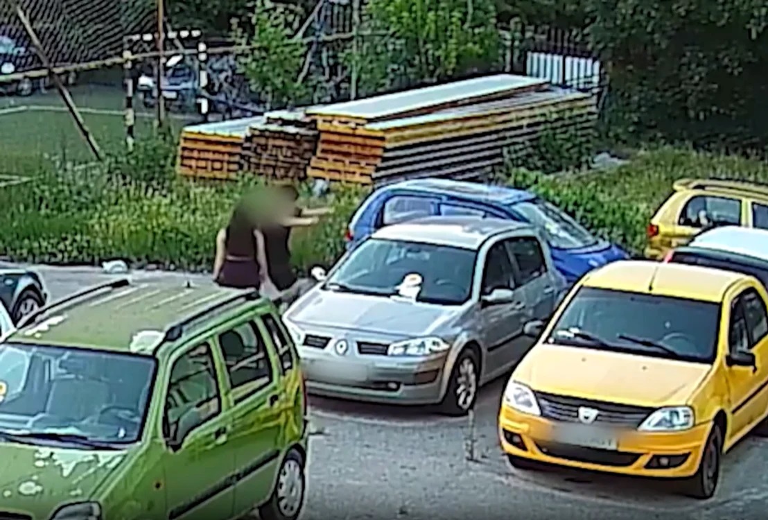Doi adolescenți au făcut prăpăd în curtea în care sunt depozitate mașinile ridicate pentru parcare neregulamentară în Sectorul 4 al Capitalei