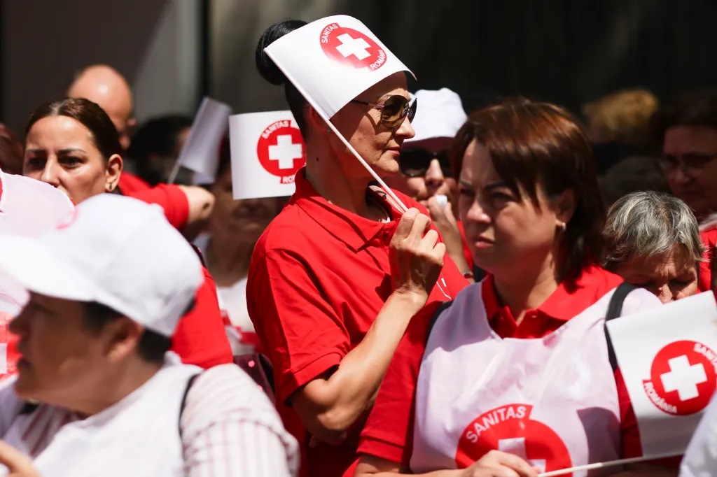 Grevă generală în Sănătate. Sindicaliştii SANITAS sunt nemulţumiţi de Legea salarizării şi lipsa dialogului social. Care sunt spitalele care vor asigura doar asistenţa medicală şi serviciile esenţiale