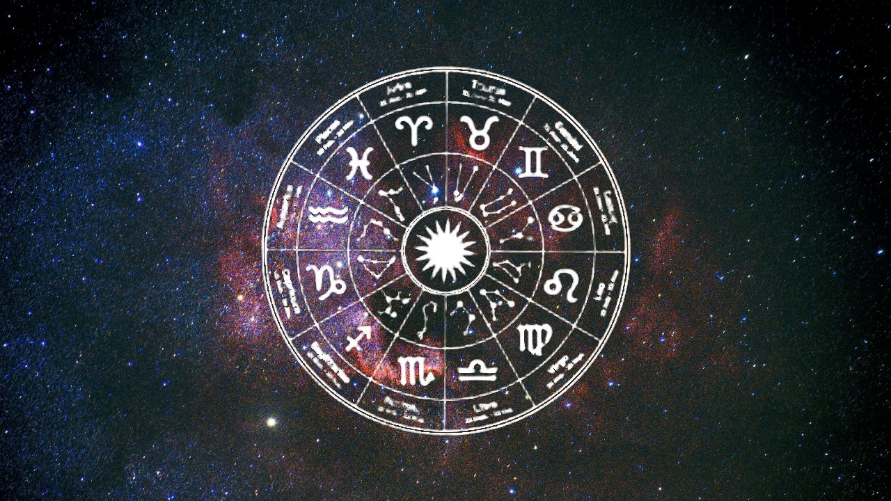 Horoscop de weekend 17 – 19 iulie. Previziuni astrale pentru fiecare zodie în parte. Luna și romantica Venus aștern o potecă spre liniște și claritate