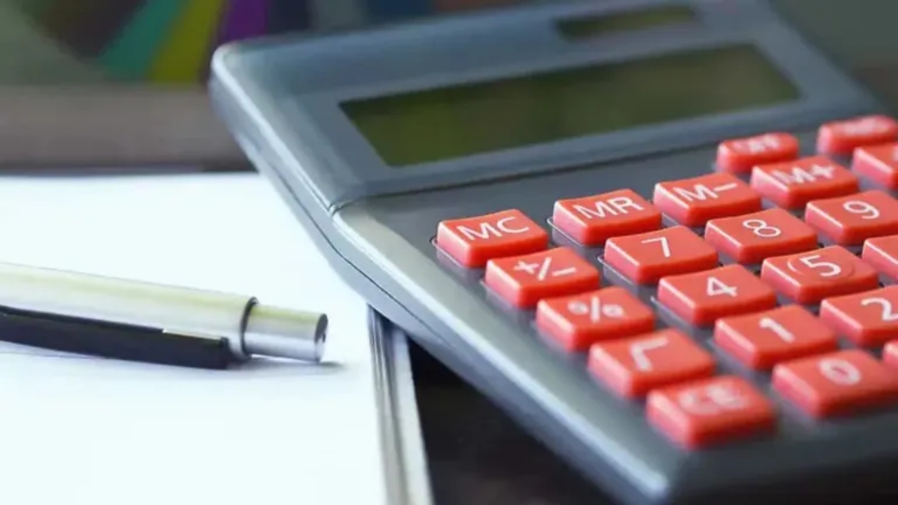 INS: Economia României a scăzut cu 1,2% în primul trimestru din 2026