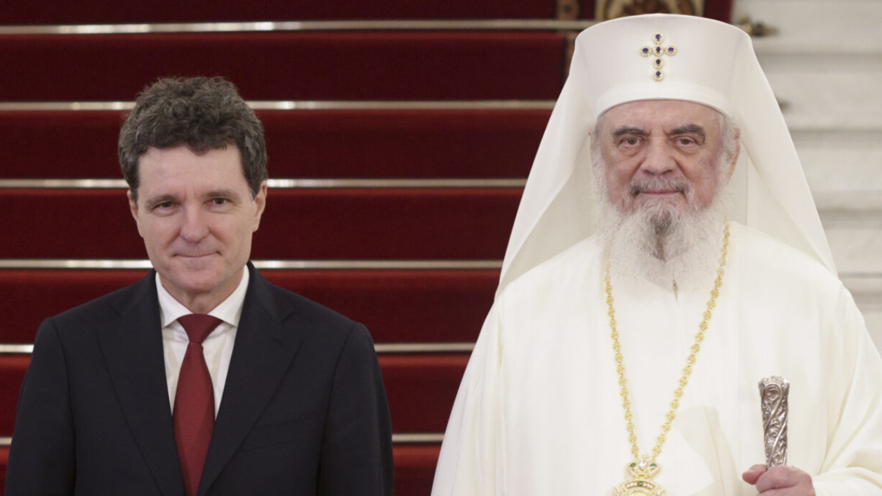 Nicușor Dan, mesaj de ziua de naștere a Patriarhului Daniel: „Prezența Bisericii contribuie, legitim și necesar, la sănătatea morală a societății”