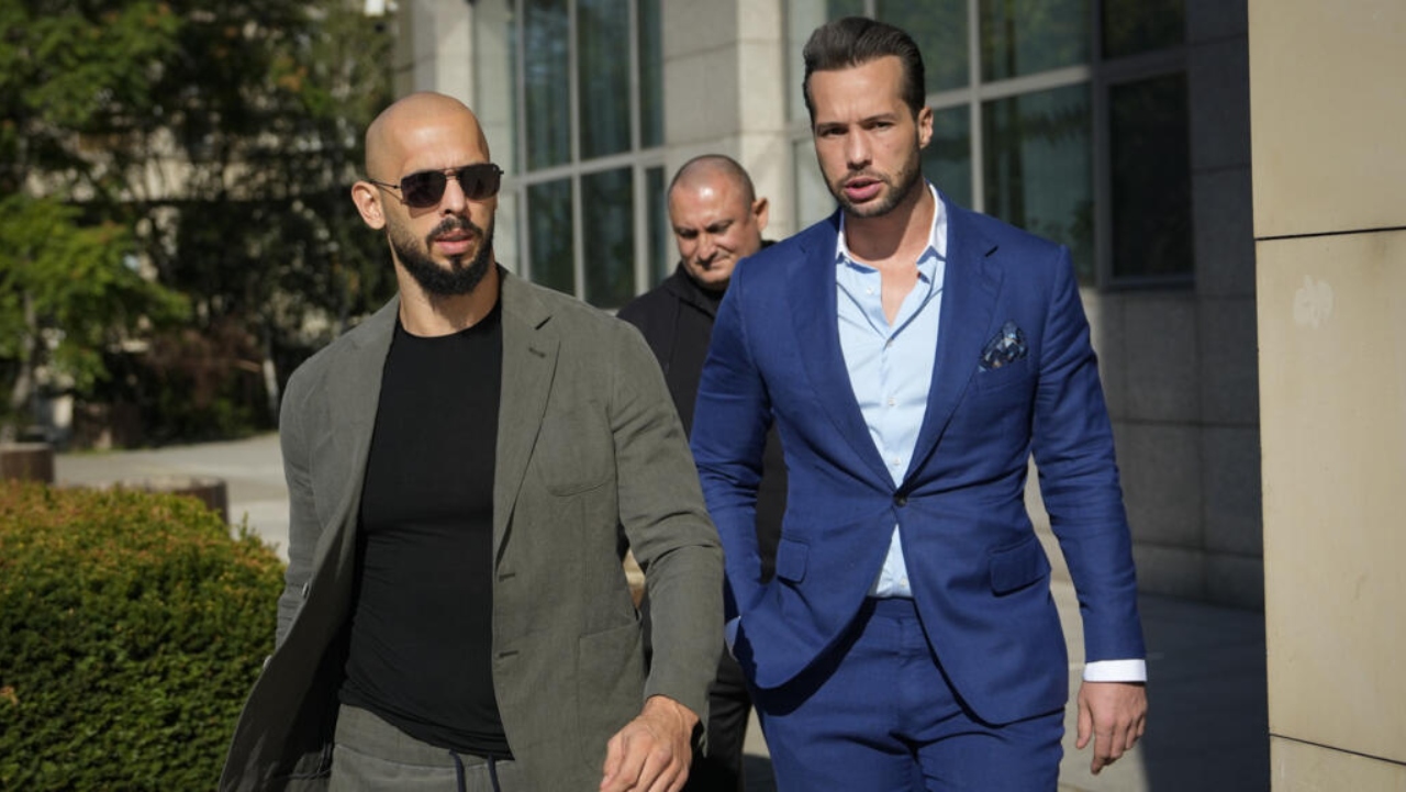 Frații Tate, audiați vineri dimineață la DIICOT. Reacții înțepătoare la adresa procurorilor: „Iubesc să fiu aici, este un privilegiu”