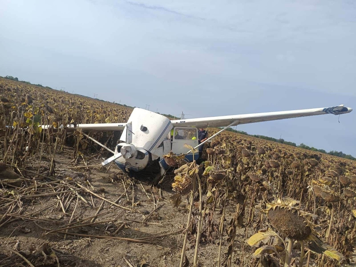 Panică lângă România! A furat un avion şi a zburat cu el spre centrala nucleară de la Paks. Aeronave militare au fost ridicate de la sol / Ce s-a întâmplat cu „pilotul”