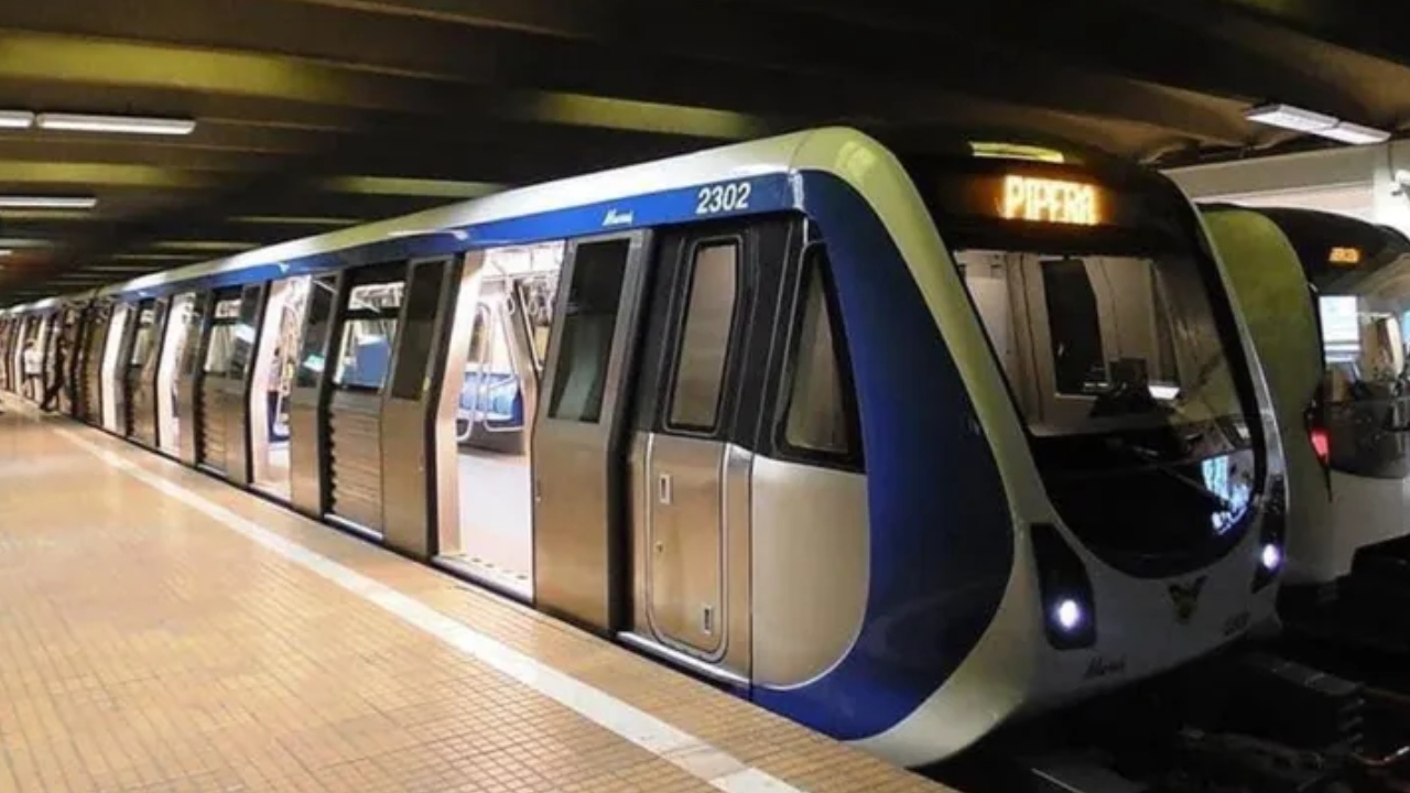 Metrorex ar putea reduce numărul trenurilor pe fondul crizei energetice. Expert: „În loc să vină trenul la 5 minute, vine la 20 de minute, ceea ce este un timp de așteptare acceptabil”