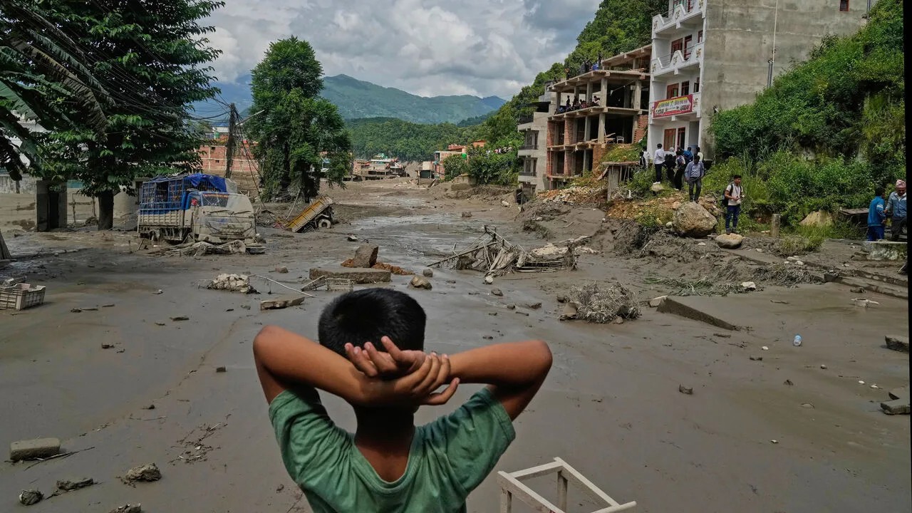 Decizia inspirată care a salvat aproximativ 900 de elevi din Nepal. Directorul școlii i-a evacuat pe copii înainte ca viitura să ajungă la clădirea aflată la doar 100 de metri de râu