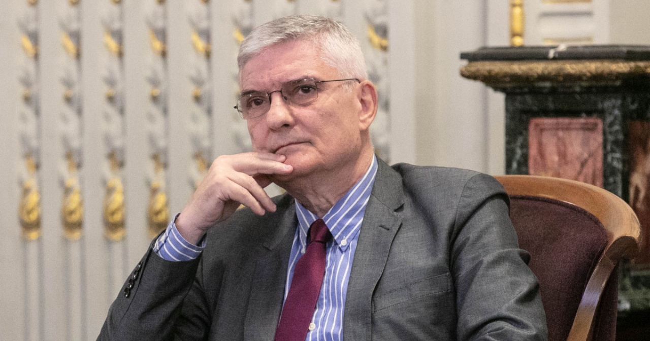 Dăianu, balon de oxigen pentru bugetari și seniori: ”Trebuie să trăiești pe altă planetă ca să te gândești că vei îngheța și în 2027 salarii și pensii”