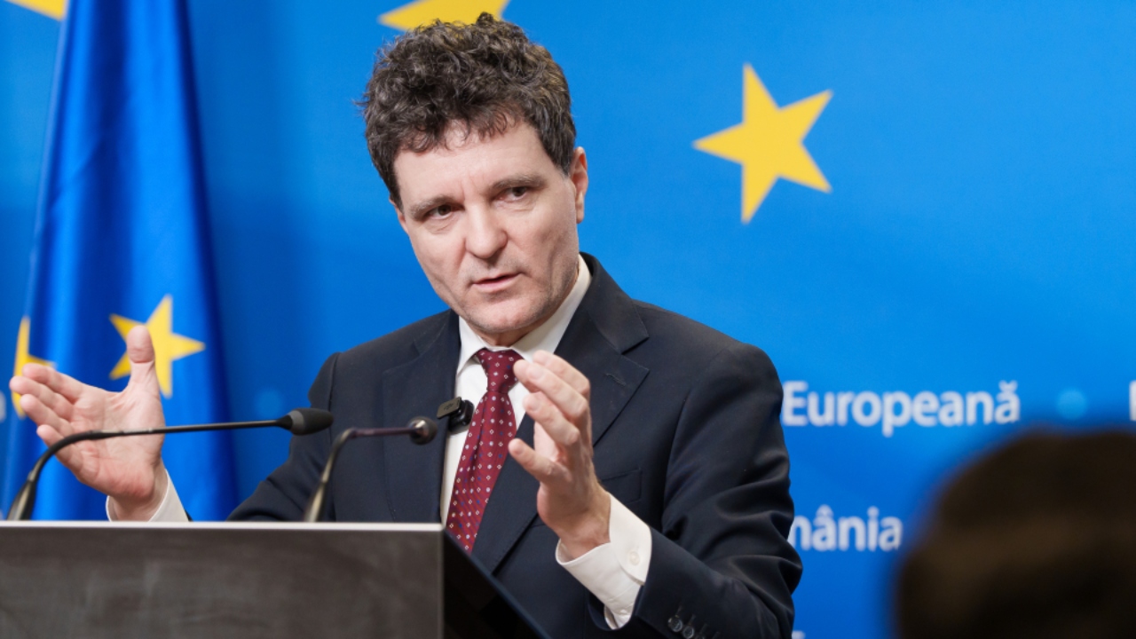 Nicușor Dan s-a răzgândit. Nu mai cheamă partidele, miercuri, la consultări oficiale pentru desemnarea premierului! Ce plan are șeful statului