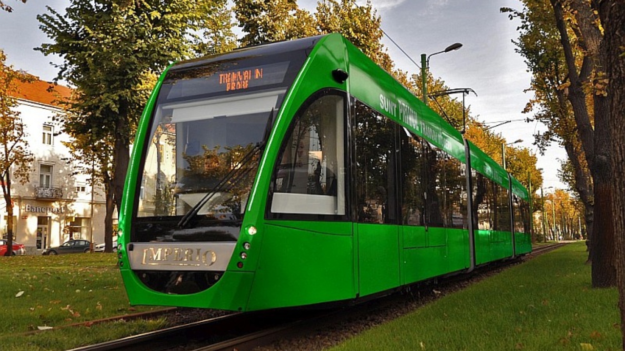 Transportul public din Arad, luat cu asalt după ce biletul a fost ieftinit la 1 leu. Vânzările s-au dublat într-o singură lună