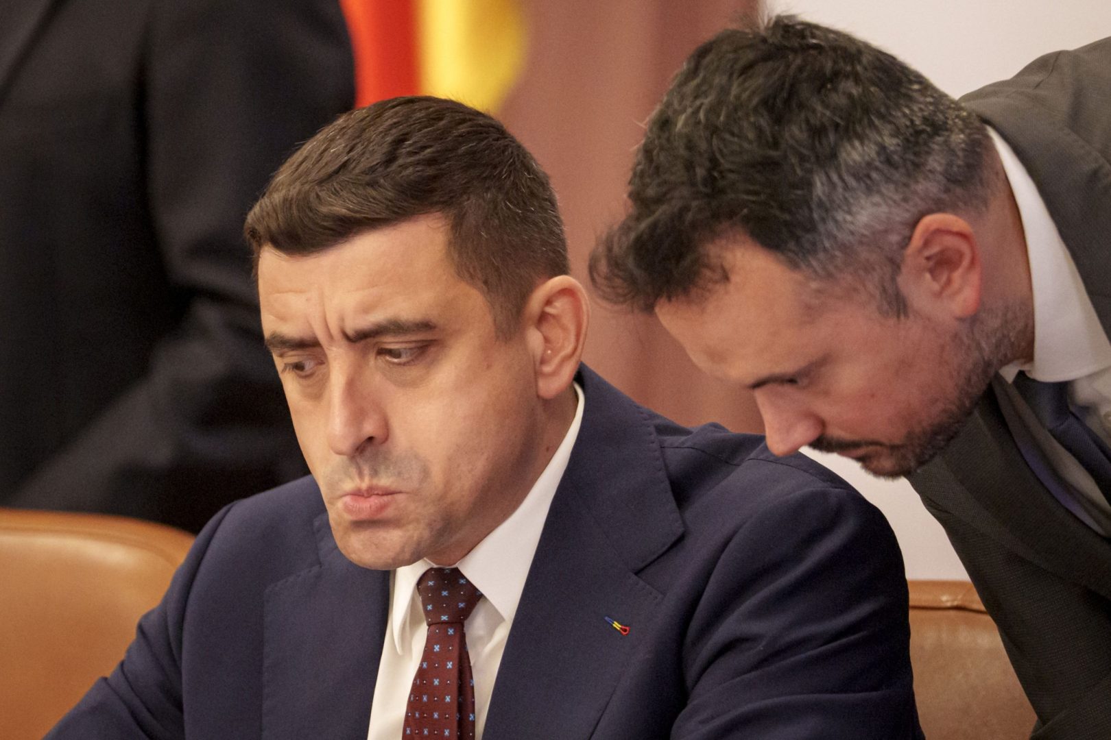 Război suveranist în politică! PACE acuză AUR că îi fură parlamentarii: „Vor monopol pe patriotism”