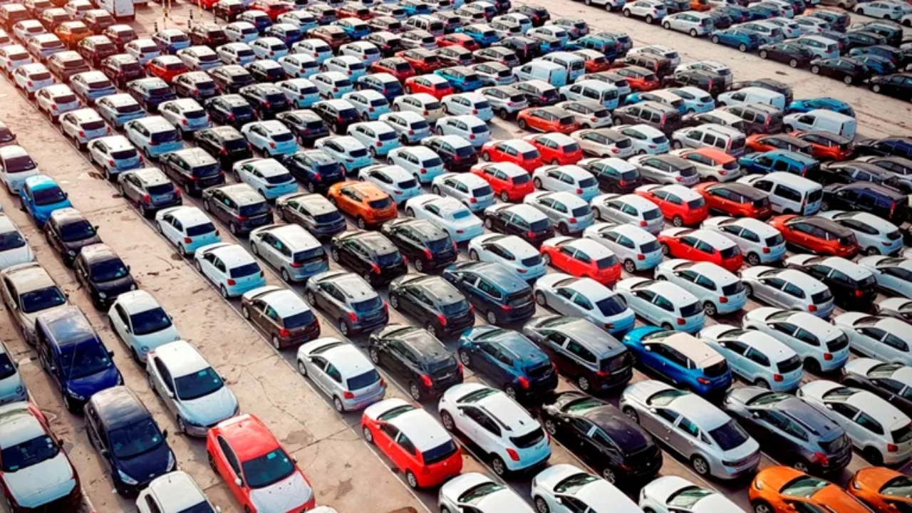 Piața auto din România, în picaj. Au fost înmatriculate cu 37% mai puține autoturisme noi în august 2026, față de anul trecut