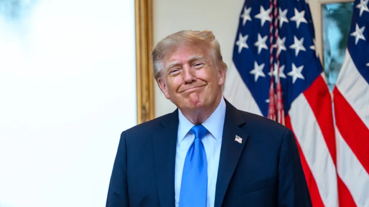 Donald Trump susține că cei 5.000 de dolari promiși fiecărui adult american dacă republicanii câștigă alegerile pot fi acordați „cu ușurință”